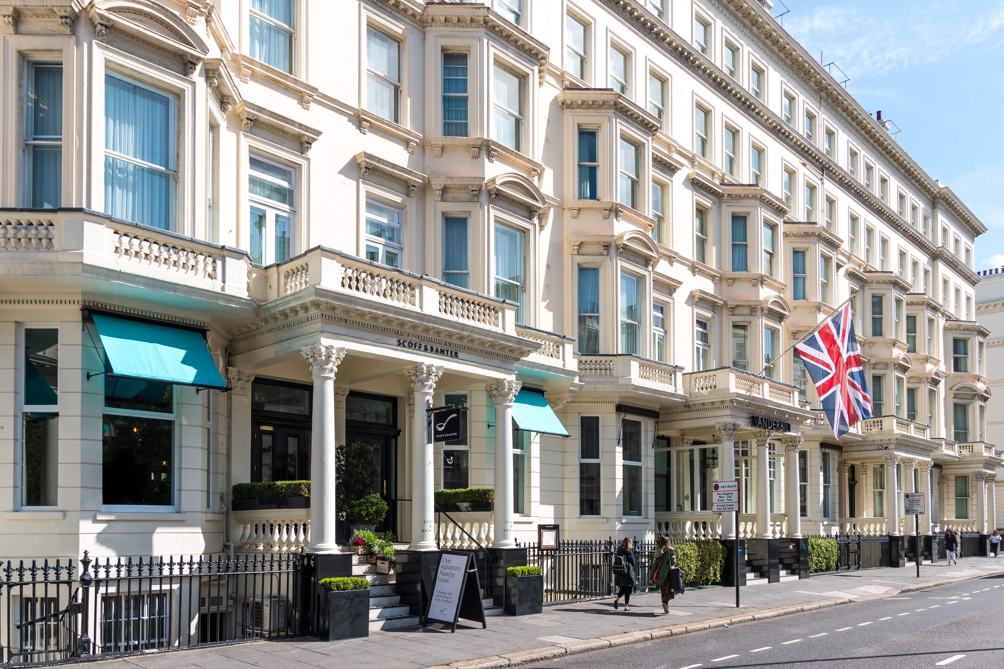 Edwardian Suite at Radisson Blu, elegant venue for corporate events in South Kensington. - Banner