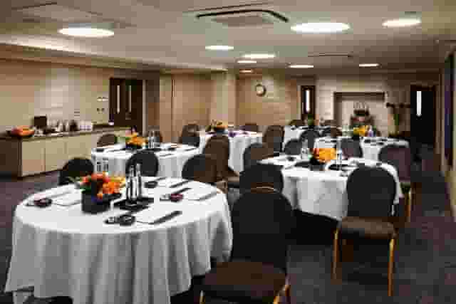 Victoria & Albert Suite
