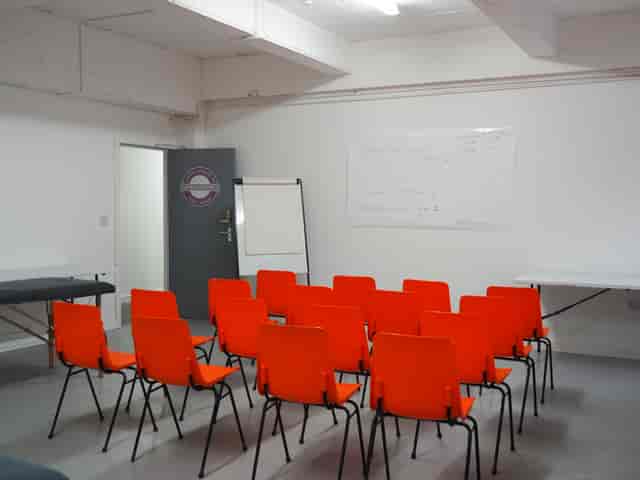 Whole Venue in Wick Lane Studio: bright chairs, ideal for workshops and team meetings.