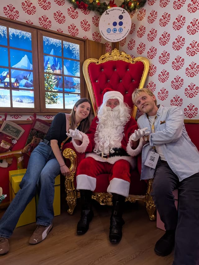 Concierge field trip: visiting Santa, on the clock.