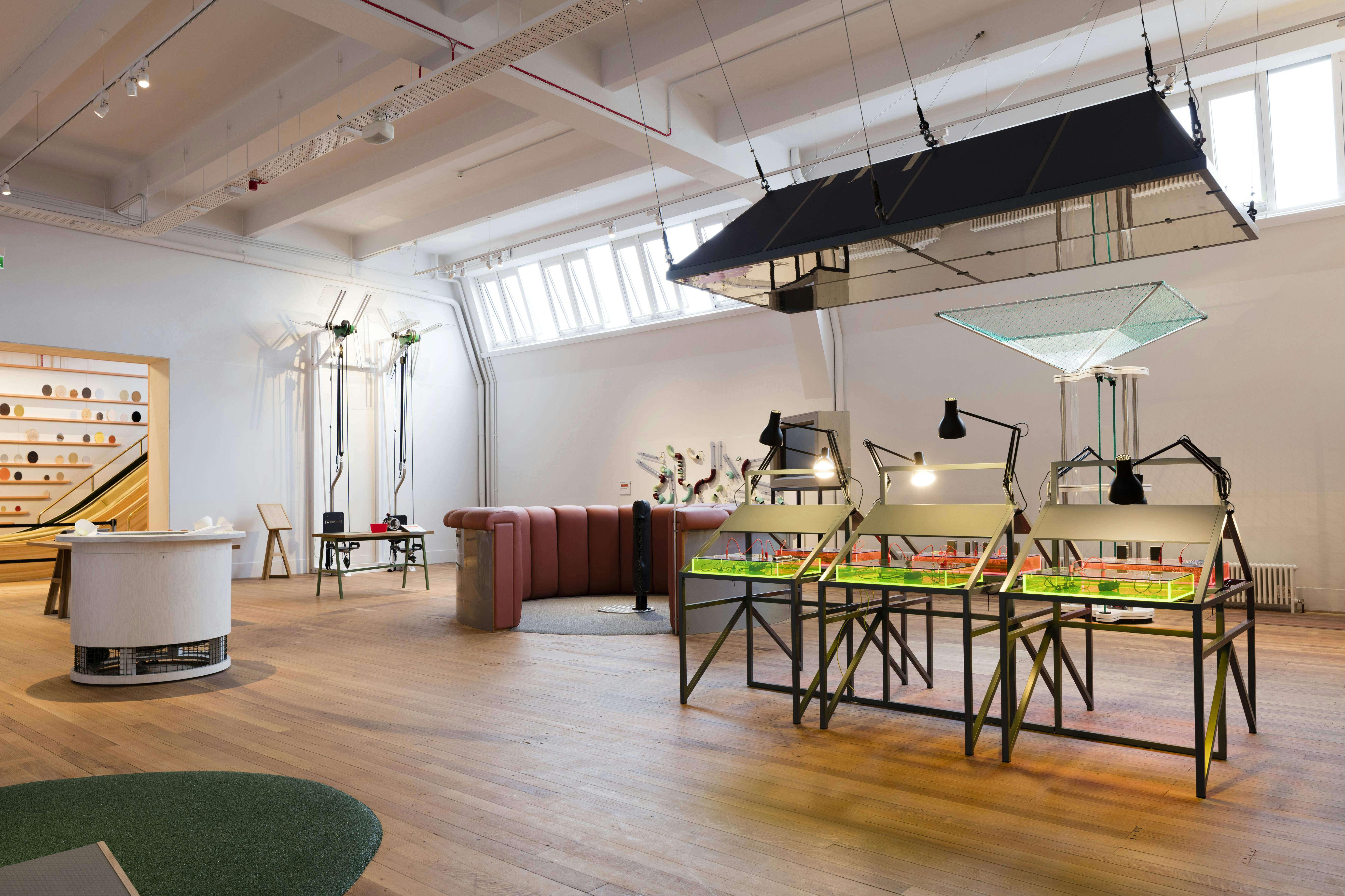 Modern Wonderlab event space with versatile seating, perfect for networking and workshops.
