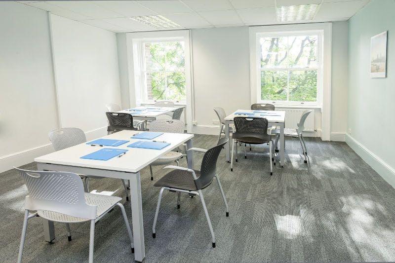 Bright meeting room at CIEE London, perfect for workshops and brainstorming sessions.