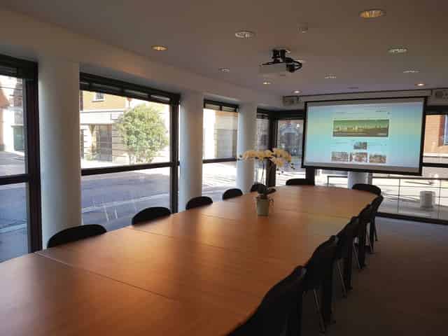 Palm Meeting Room