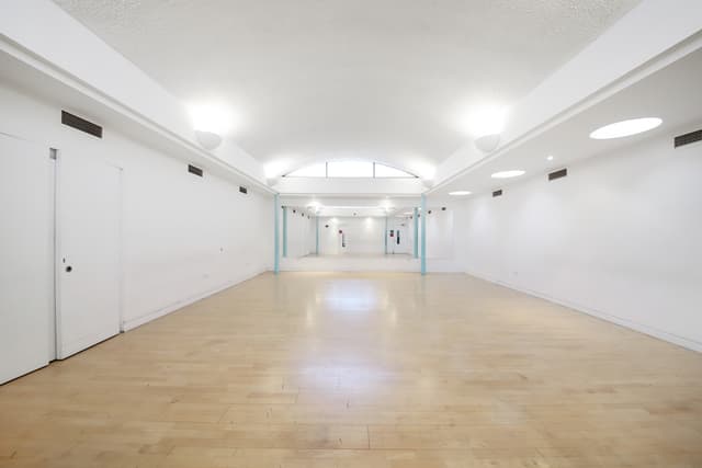 Studio 2