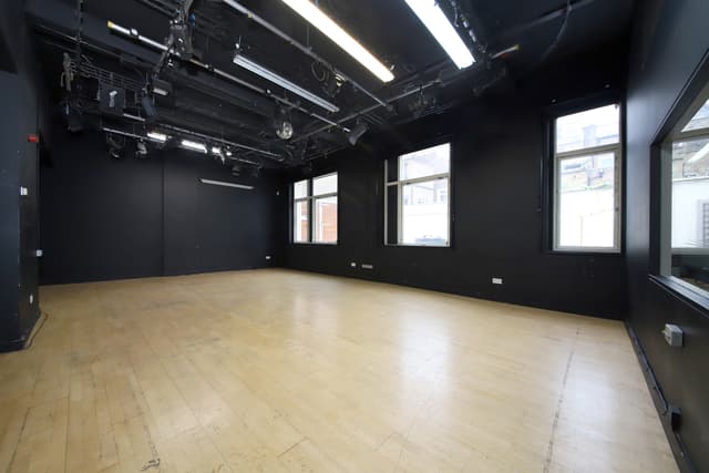 Studio 3