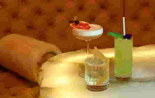 Street Lounge