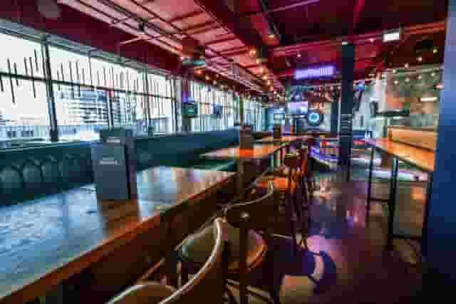 Puttshack White City