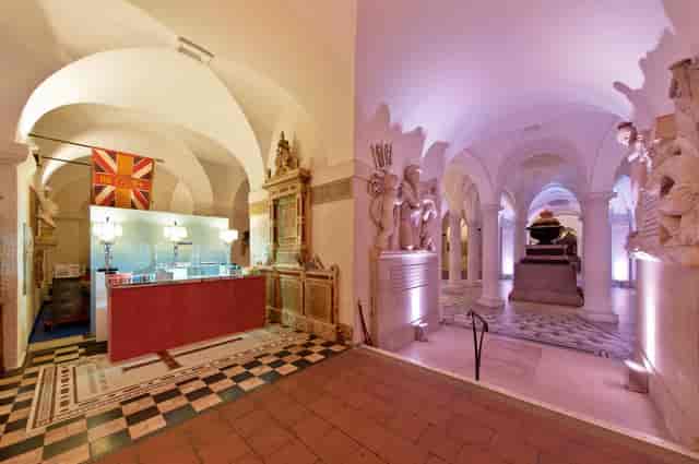 Nelson Chamber in St. Paul's Cathedral: elegant event space for upscale receptions and meetings.