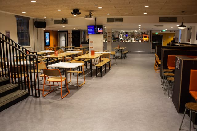 Guy's Bar London