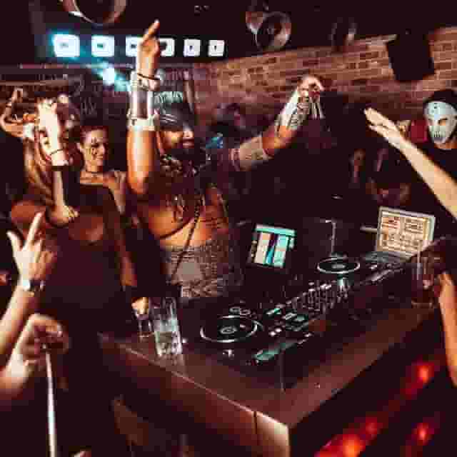 Kadies Club