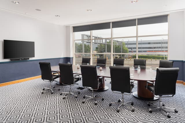 Executive Boardroom 