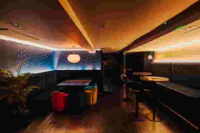 Heroes Lounge