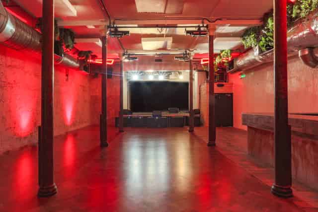 Live Room