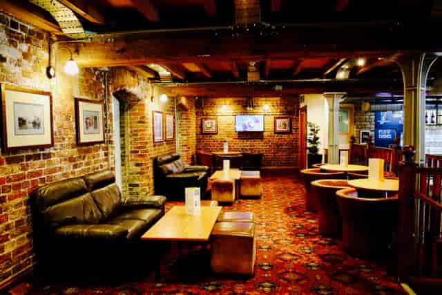 Basement Bar Fox Excel: Industrial-chic event venue for networking sessions and receptions.