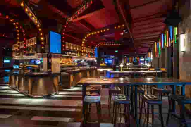 Puttshack White City