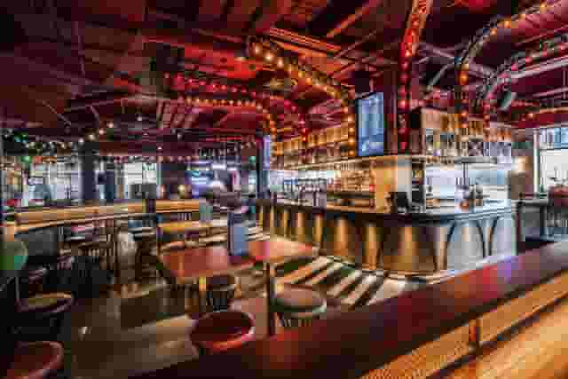 Puttshack White City