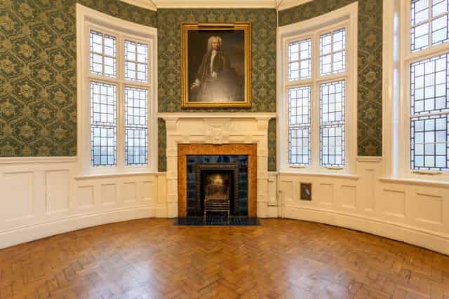 Salisbury Room