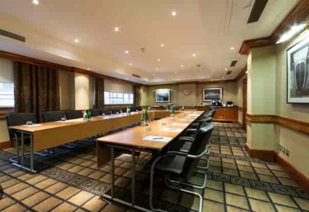 Meeting room at Green Park, Thistle Marble Arch, ideal for professional gatherings and presentations.