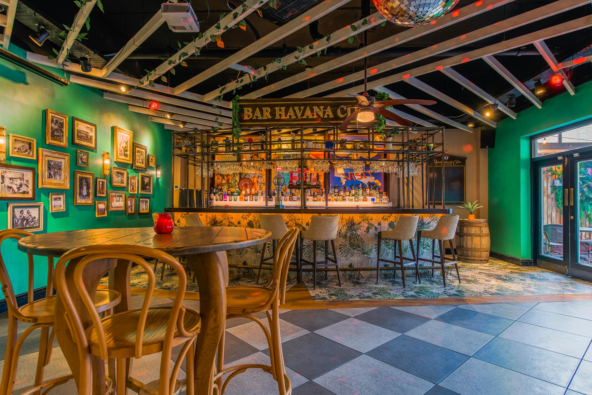 Vibrant bar venue for intimate gatherings and networking events in Reading.