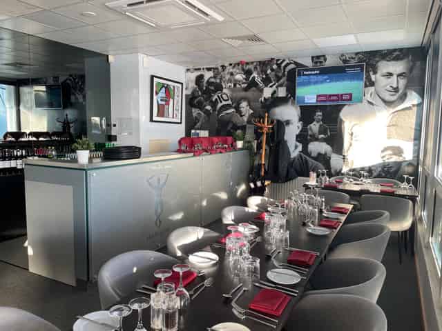 Legends Lounge