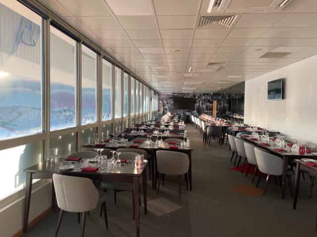 Legends Lounge 