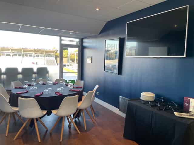 Single Executive Box 