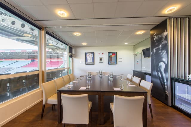 Double Executive Boxes