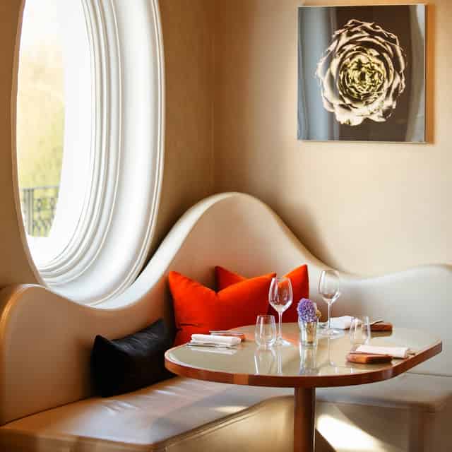 Restaurant & Lounge Bar