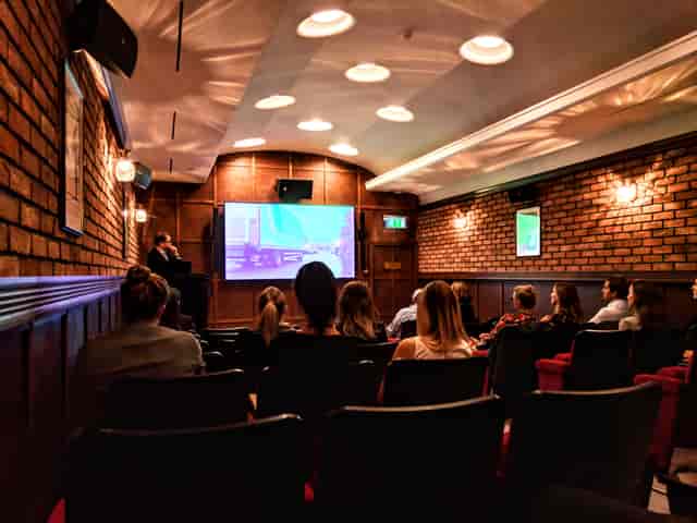 Cozy meeting room at The Grubstreet Author, perfect for presentations and networking.
