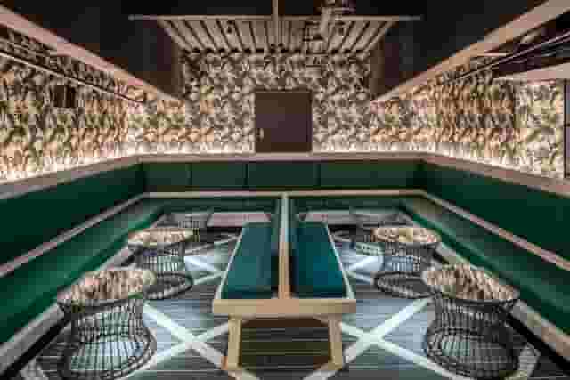 Palm Lounge 
