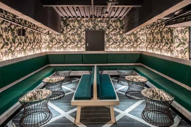 Palm Lounge 