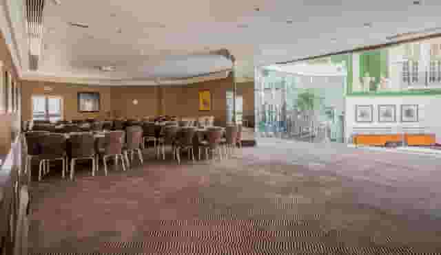 Newbury Suite 2