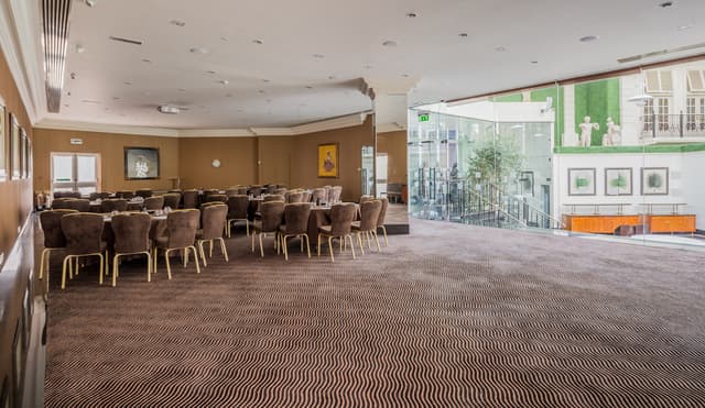Newbury Suite 2