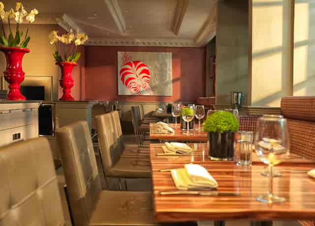 Private Room 15 at Radisson Blu Heathrow, elegant dining space for upscale events.