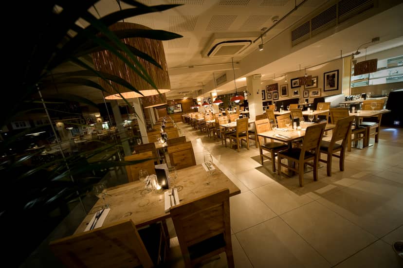 Spacious Gusto Italian restaurant in Cheadle Hulme, perfect for events and meetings.