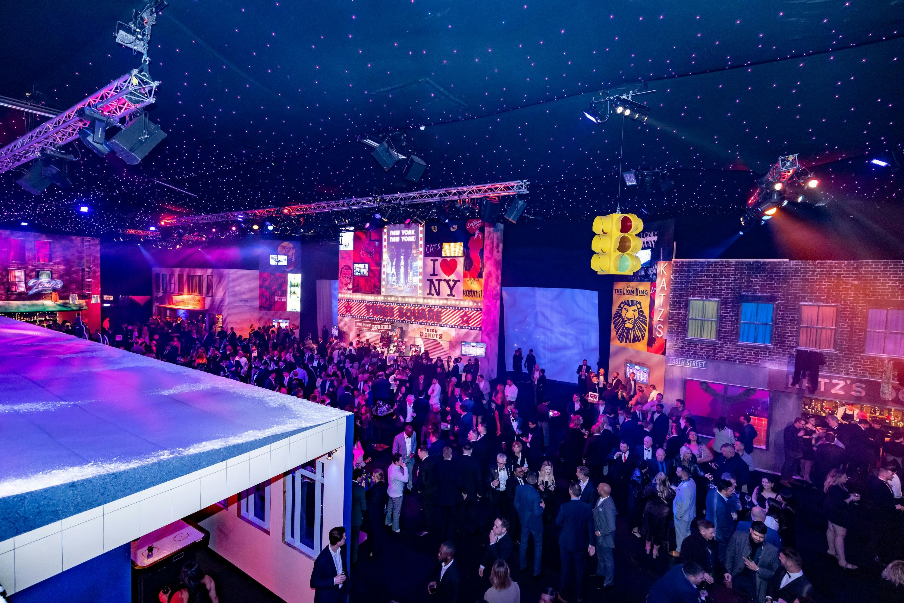 Evolution London - Exclusive Christmas Party image 1