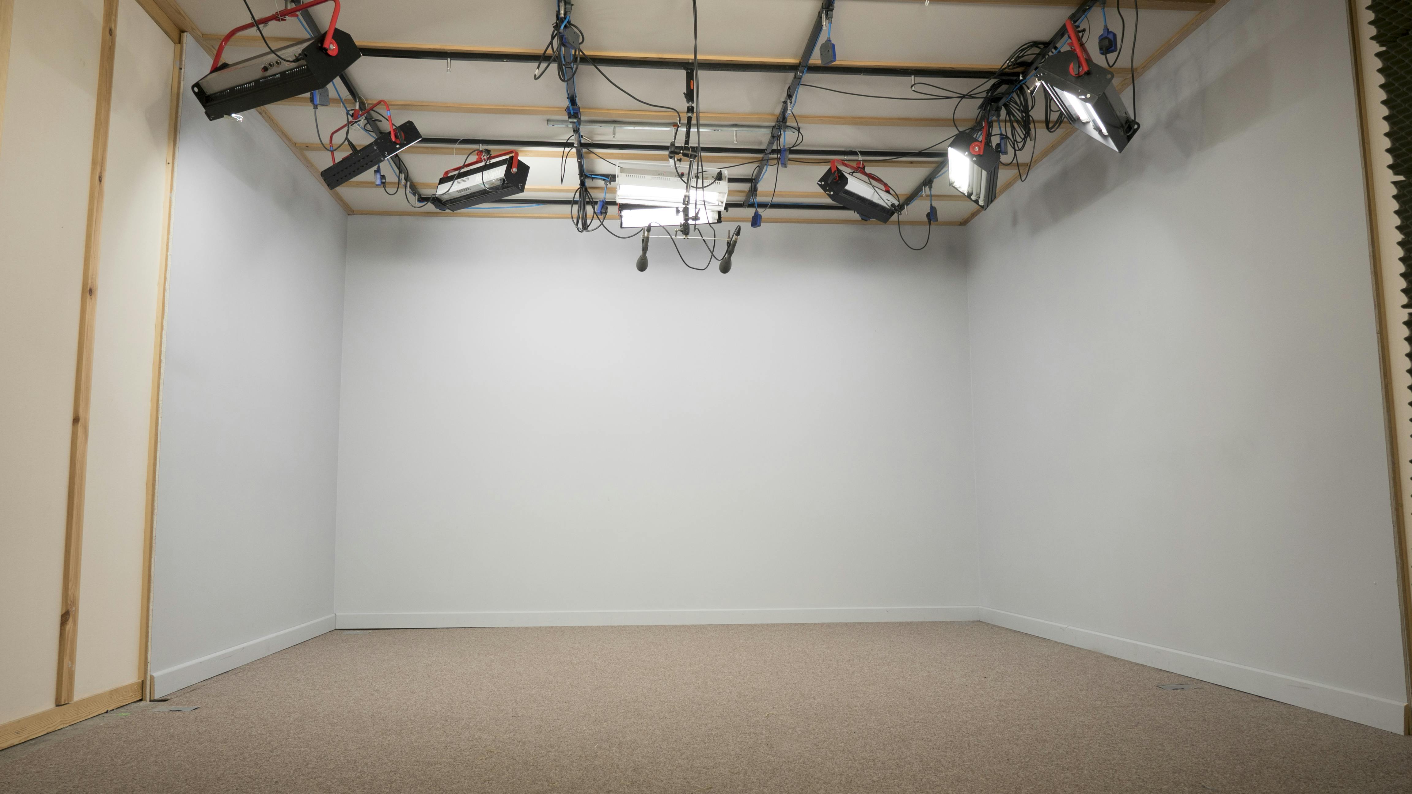 Soundproof studio event space in Galleon Studios, ideal for presentations and workshops.