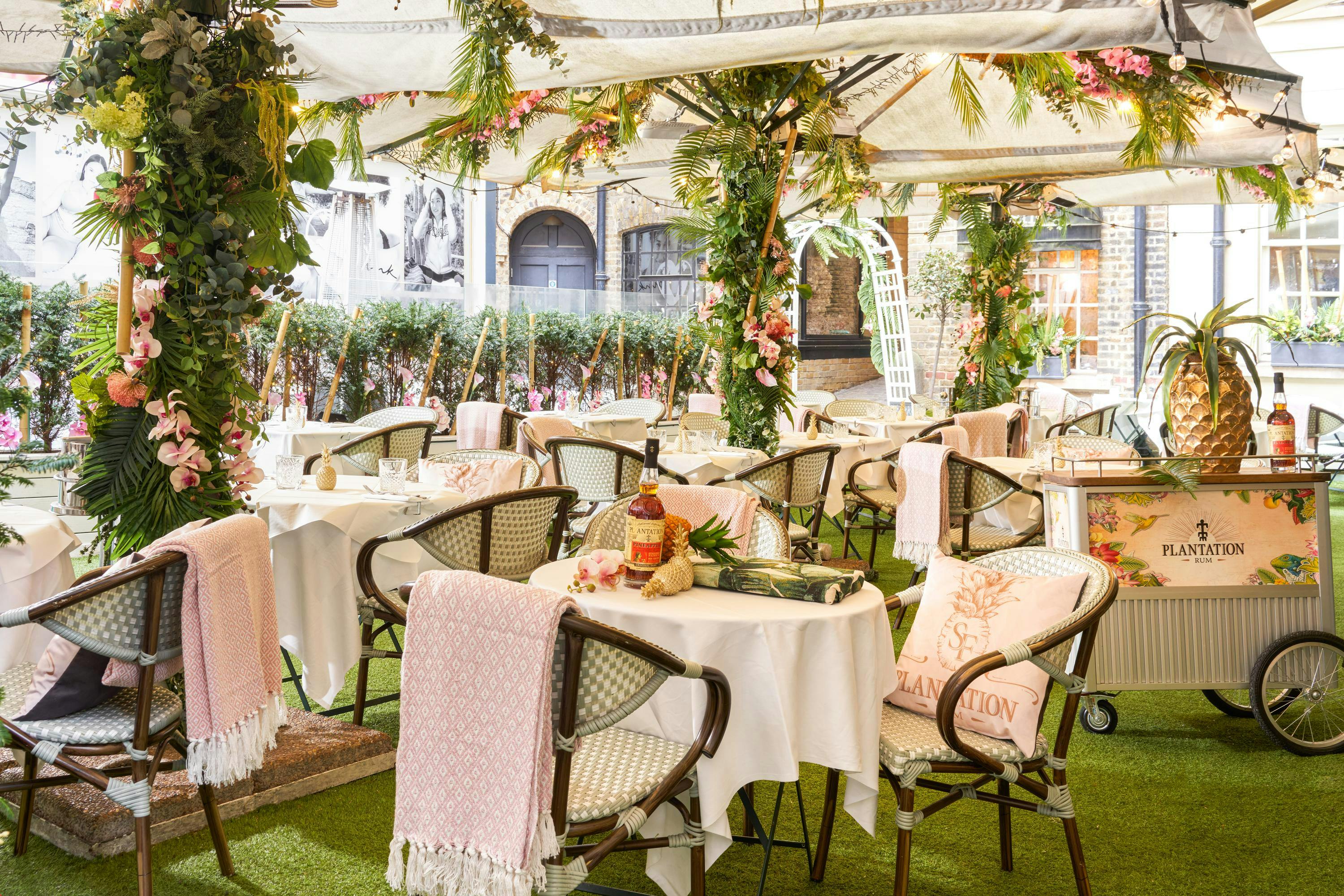 Hush Mayfair - Courtyard image 1