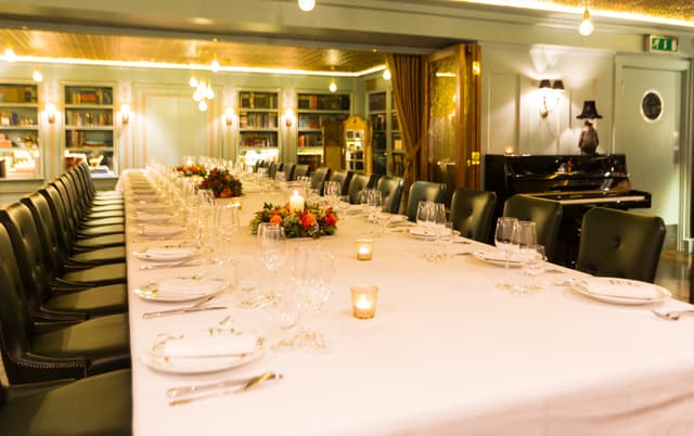 Bentley's Oyster Bar and Grill
