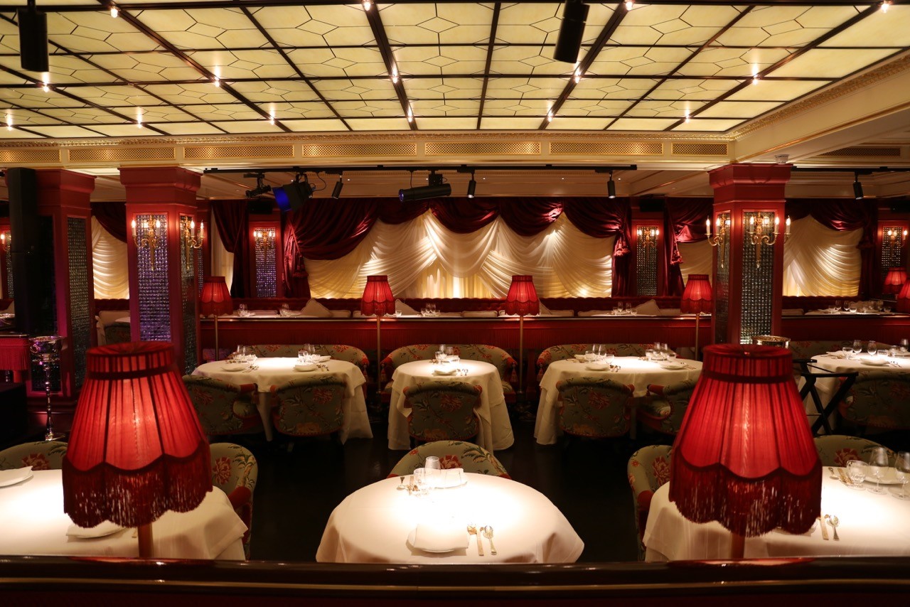 Elegant dining venue at Salon De Chine, perfect for upscale events and private gatherings.