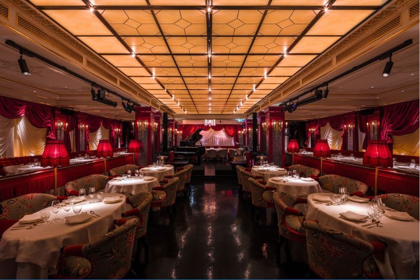 Elegant dining space at Salon De Chine, perfect for upscale events and private gatherings.