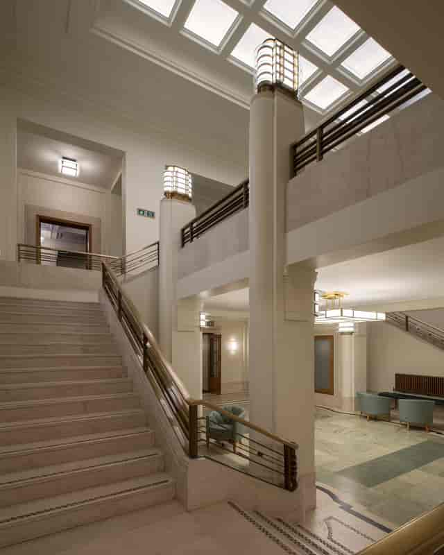 Elegant Council Chamber in Hackney Town Hall, ideal for upscale meetings and events.