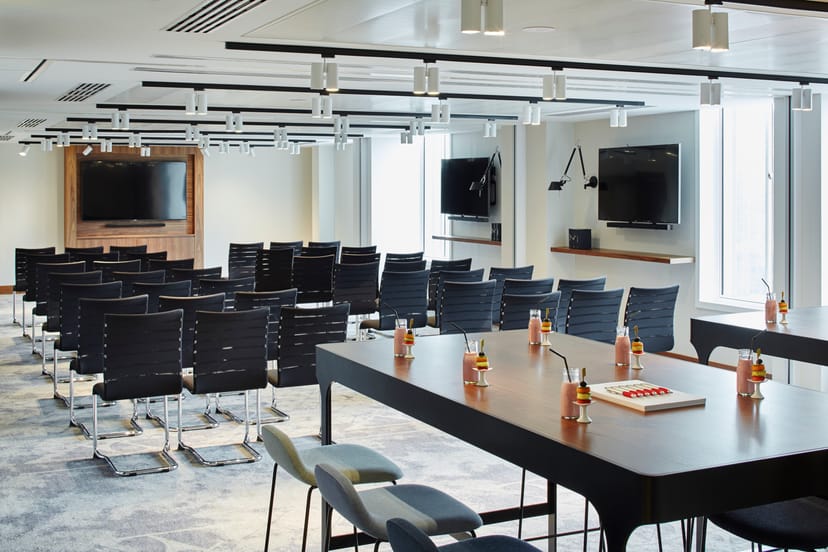 Bleriot Suite at London Heathrow Marriott: modern meeting space with sleek chairs and natural light.