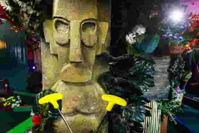 Plonk Crazy Golf - Islington
