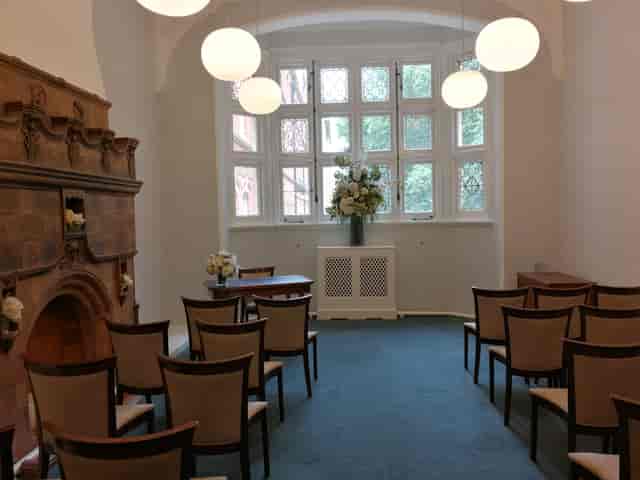 Elegant Marylebone Room in Mayfair Library, perfect for workshops and small gatherings.
