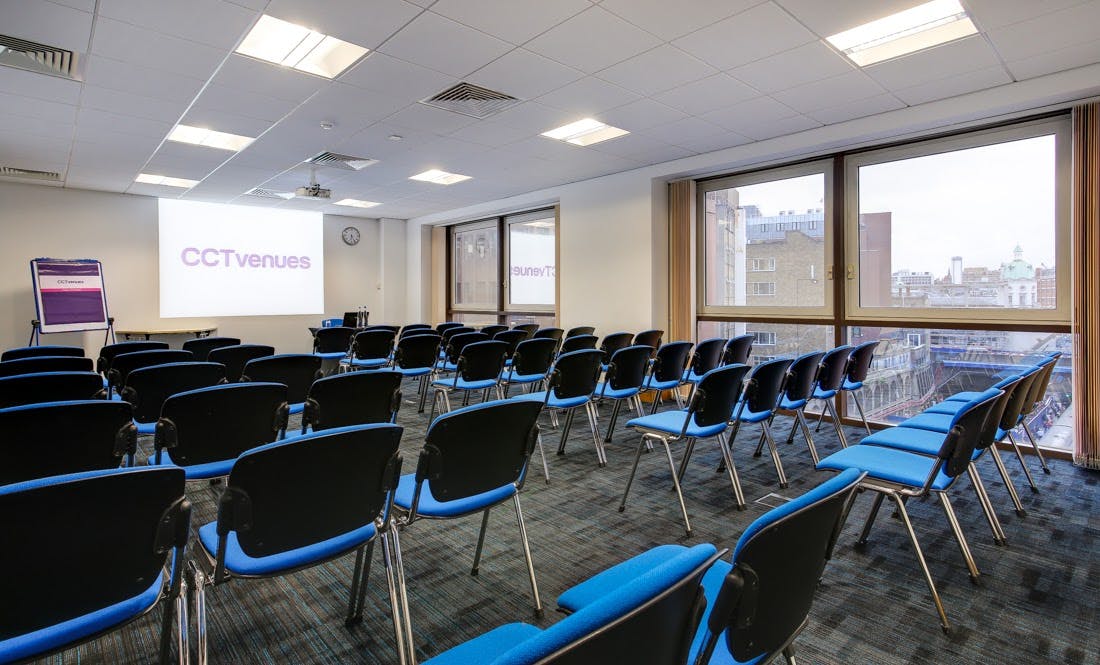 Atlantis Room at CCT Venues, Barbican: bright meeting space for corporate events.