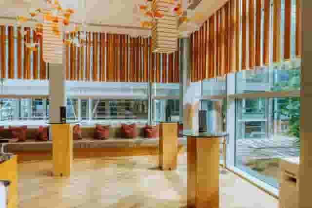 ROKA Canary Wharf