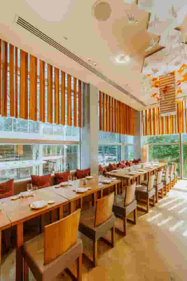 ROKA Canary Wharf