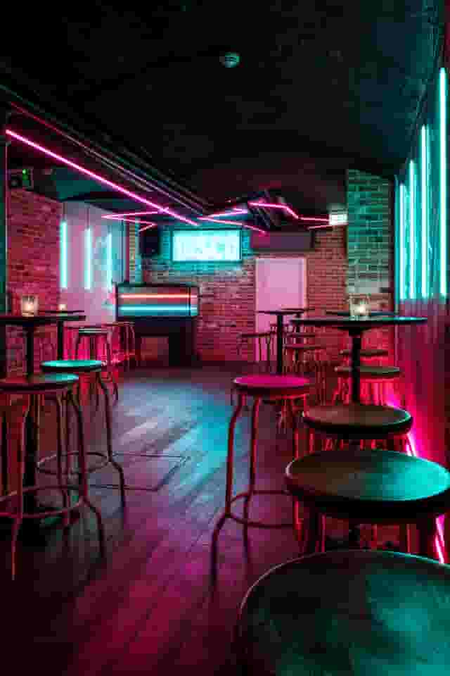 Simmons | Farringdon