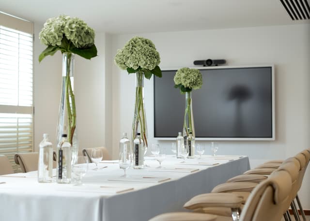 Met Lounge 